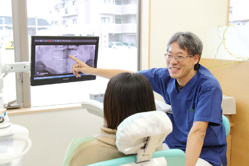 熊本県熊本市中央区の歯科医院-ひかる歯科ちえこども歯科の一般歯科の院長