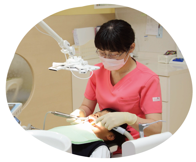 熊本県熊本市中央区の歯科医院-ひかる歯科ちえこども歯科の甲斐田副院長